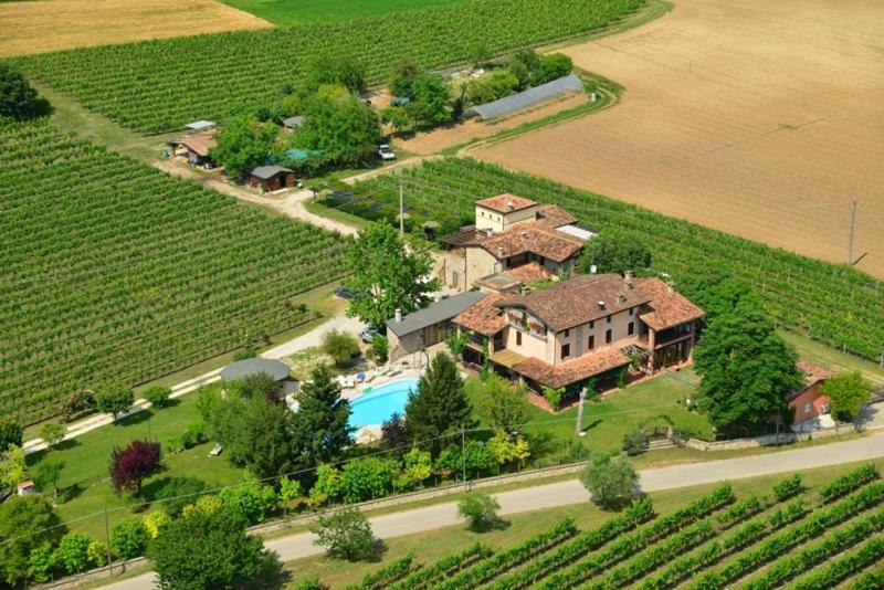Agriturismo Ai Vigneti Понті-суль-Мінчіо Екстер'єр фото